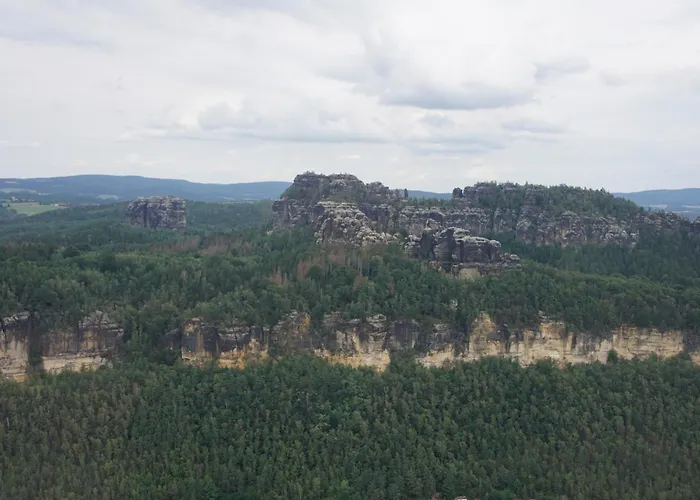 Zum Hirschgrund Апартаменты *